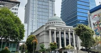 gedung-mahkamah-konstitusi-mk-anggi-muliawatidetikcom-1_169