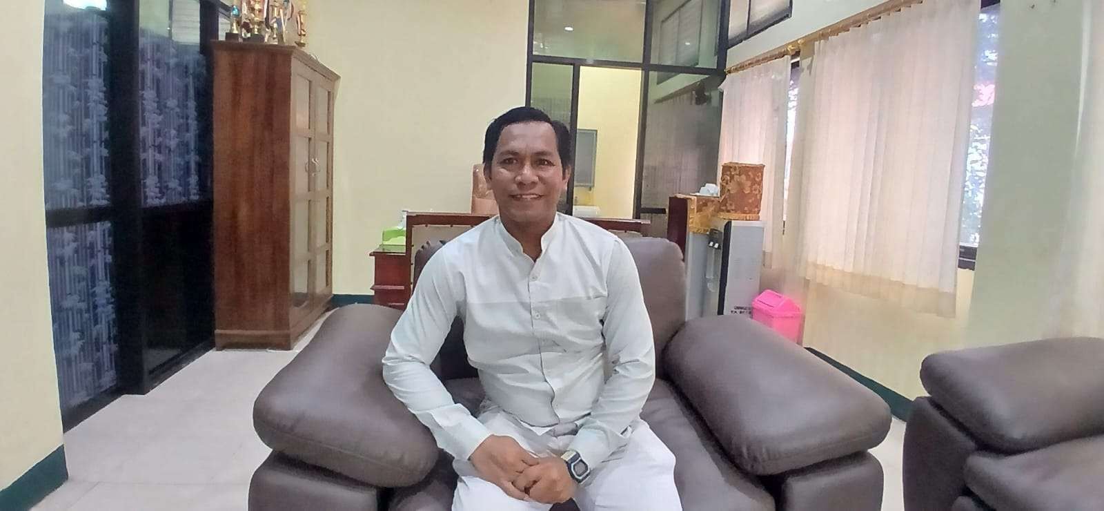Pelaksana tugas (Plt) Kepala Dinas Kesehatan Kota Tual, dokter Muhamad Rifai Kabalmay